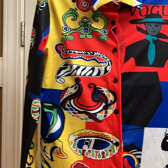 Beautiful bright colors.  This can be worn as a dress or with tights. - Picture 2 of 3